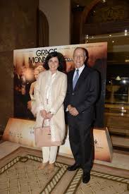 Ricardo salgado continua a vida de luxo apesar de ser sustentado pela filha. 1 27 Ana Zanatti Antestreia Grace De Monaco Reune Famosos No Estoril Foto Divulgacao 2 27 Anabela Teixeira Antestreia Grace De Monaco Reune Famosos No Estoril Foto Divulgacao 3 27 Antonio E Maria Do Ceu Garcia Antestreia Grace De