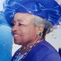 Julia Bundy's Instagram, Twitter & Facebook