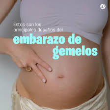 🤰 El embarazo de gemelos es una experiencia única, llena de emoción, pero  también de desafíos especiales para la madre y los bebés. Requiere  controles médicos más frecuentes, una alimentación equilibrada y