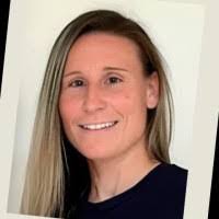 Jennifer Macari's Instagram, Twitter & Facebook