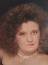 Donna Upton's Instagram, Twitter & Facebook