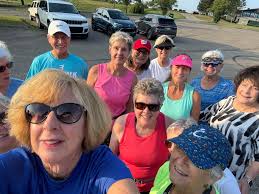 Flint area running group walks 7 miles