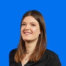 Amber Otter's Instagram, Twitter & Facebook