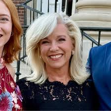 April Gatlin's Instagram, Twitter & Facebook