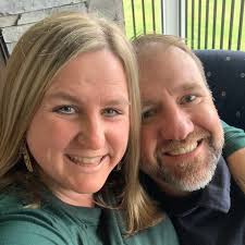 For Adoption* Fiona was rescued and fostered by me after being abandoned at  the ER. She is a 1 year old spayed female pittie with no health concerns.  She is a wonderful,