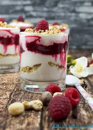 Griechisches Joghurt Mousse Mit Honignussen Rezept Griechischer Joghurt Joghurtmousse Joghurt