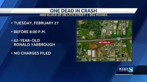 Des Moines pedestrian dies after being hit by vehicle