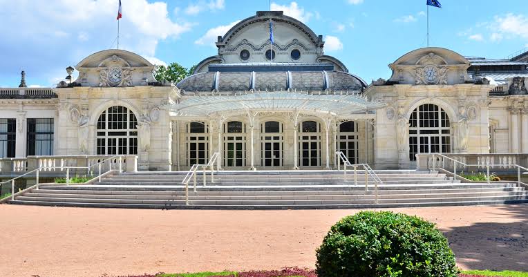Abords du Palais des Congrès - Opéra de Vichy