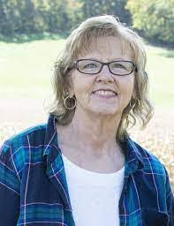 Michelle Parmentier's Instagram, Twitter & Facebook