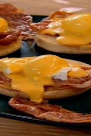 Eggs Benedict With Crispy Parma Ham Gordon Ramsay Video Fish Hunt Buzz Eggs Benedict Food Gordon Ramsay