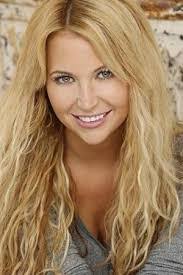 Scarlett Williams's Instagram, Twitter & Facebook