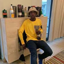 Busta 929 and jazziq drops a new track titled ezizweni featuring focalistic and. Music Busta 929 Lazi Private Sector Vibetothis