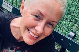 Lydia Nicholas's Instagram, Twitter & Facebook