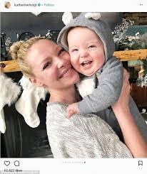A child star grows up. Katherine Heigl Shares Rare Family Photo With Three Kids Daily Mail Online