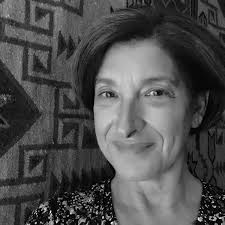 In Praise of Small Things Death and Life at the Late Neolithic-Early Bronze  Age Burial of Bolores, Portugal (BAR International): Lillios, Katina T.,  Mack, Jennifer, Waterman, Anna J., Artz, Joe Alan, Nilsson-Stutz,