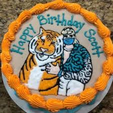 Blizzard cakes substitute the chocolate ice cream with your favorite blizzard mix. A Piece Of Cake Dairy Queen Employee Showcases Decorating Skills Current Publishing