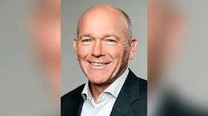 Boeing CEO Dave Calhoun Grilled by US Lawmakers in Senate Hearing