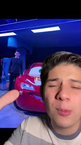 El Póster Más Impactante de Rayo McQueen