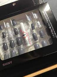 Ich kriege noch 5 euro von dir (du schuldest mir noch 5 euro). Klebenagel Wie Bekomme Ich Sie Ab Nagel Fake Kleber