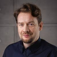 90+ perfiles de «Cyganski»