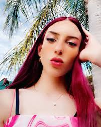 SYLVIA ARDEN(OAKLEY) (@sylvialeearden) • Instagram photos and videos