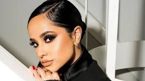 Edward maya ft becky g luna luna fruit music. Becky G Recibio Una Inesperada Propuesta Se Casa Minuto Neuquen