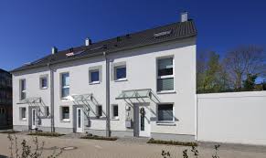 Bei dem denkmal handelt es sich um ein zweieinhalb geschossiges giebelständiges fachwerkhaus mit satteldach aus dem jahre 1788. Familienfreundliche Augustastrasse