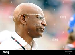 Eric dickerson hi-res stock photography and images
