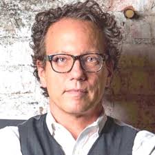 More than once, I've received a comment along these lines: "Kelly, you were  such a great student and scientist. You got your PhD! Now you're a  recruiter... What happened?" For those of