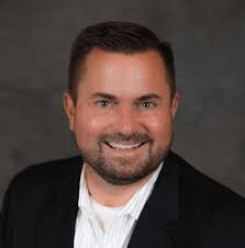 Elliot Klass's Instagram, Twitter & Facebook