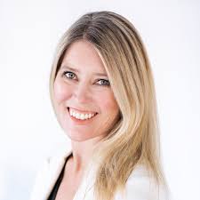 Holly Shaw's Instagram, Twitter & Facebook