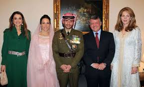 باسْمِ اللَّهِ الَّذي لاَ يَضُرُّ مَعَ اسْمِهِ شَيْءٌ فِي. Ø£ÙƒØ«Ø± Ù…Ù† Ø§Ù†ØªÙ‚Ø§Ø¯Ø§Øª ÙˆØ£Ù‚Ù„ Ù…Ù† Ø§Ù†Ù‚Ù„Ø§Ø¨ ÙÙŠ Ø§Ù„Ø£Ø±Ø¯Ù† ØµØ­ÙŠÙØ© Ø§Ù„Ø¹Ø±Ø¨