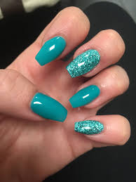 Sparkly teal acrylic nails | teal acrylic nails, acrylic. Pin By Bena Hernandez On Nails Turquoise Acrylic Nails Teal Acrylic Nails Turquoise Nails