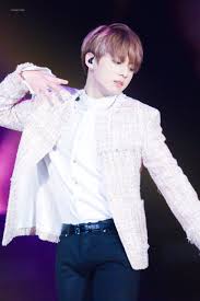 Bts Kpop Elizawerner Jungkook Coming Of Age Bts Wings Tour