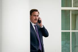 This week, the daily mail reported that my pillow ceo mike lindell and unbreakable kimmy schmidt actress jane krakowski carried out a torrid love affair over the course of nine months. Mypillow Ceo Mike Lindell Joins Trump In Getting Permanently Suspended From Twitter Vanity Fair