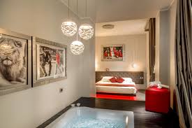 Camera relax con vasca idromassaggio. Suite Classic Con Vasca Idromassaggio Montenapoleone Suites