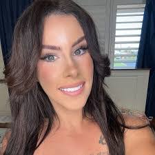 Amy Dingle's Instagram, Twitter & Facebook