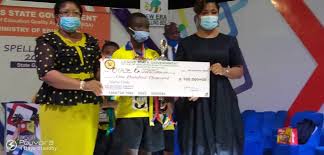 In this same way, we can address a female mayor as madam mayor. Egbe Idimu Mayor Celebrates Spelling Bee First Runner Up Alimoshotoday Com
