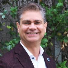 Doug Weiss's Instagram, Twitter & Facebook