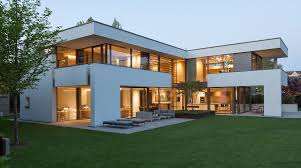 Zahlreiche bauherren die ihnen bei der besichtigung der referenzobjekte informationen geben. Pin Auf Architektur