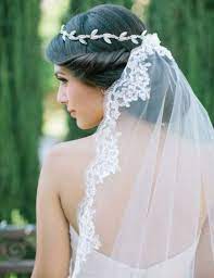 10 Voiles Pour La Mariee Coiffure Mariee Voile Mariage Voile De Mariee