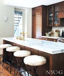 Inside The Modern Toronto Home Tour That Screams Chic Stained Kitchen Cabinets Interior Design Kitchen Wood Kitchen Cabinets