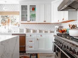 While contemporary kitchens with bright purple backsplashes and orange cabinets might fall out of favor. The Biggest Problems With An All White Kitchen