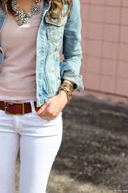 White Jeans Pink Top Brown Belt Jean Jacket How To Wear White Jeans Fashion White Jeans Outfit