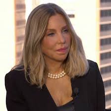 Lauren Manning's Instagram, Twitter & Facebook