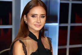 Check spelling or type a new query. Ù‡ÙƒØ°Ø§ Ø¸Ù‡Ø±Øª Ù†Ø§Ø¯ÙŠÙ† Ù†Ø¬ÙŠÙ… ÙÙŠ Ø¨ÙˆØ³ØªØ± ØµØ§Ù„ÙˆÙ† Ø²Ù‡Ø±Ø©