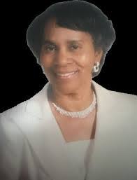 Mary Ringer's Instagram, Twitter & Facebook