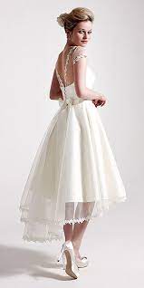 Trend Of The Year 21 High Low Wedding Dresses Wedding Dresses High Low Tea Length Wedding Dress Wedding Dresses