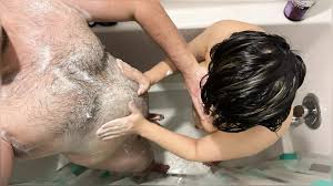 Naked Girl in Bath 🔥: Canadian Close-up Close-up Porn