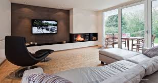 Ich Liebe Das Layoutfeuer In Der Nahe Des Fernsehers Kamin Ev Oturma Odasi Ic Tasarim Ev Mobilyalari